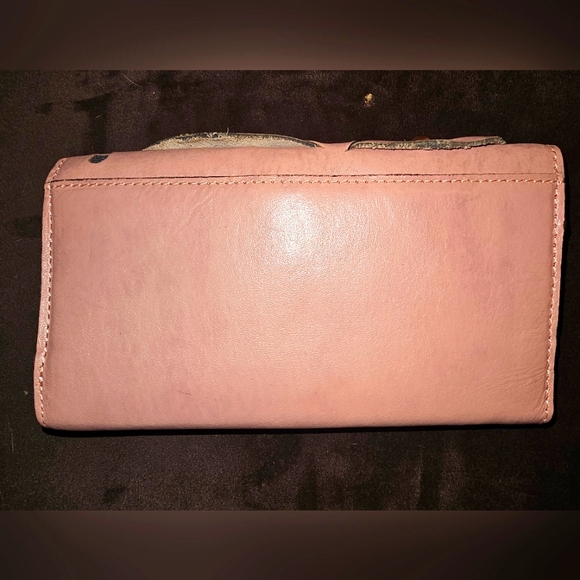 Patricia Nash Terresa Wallet Studded Link wallet... NWOT - Picture 9 of 11